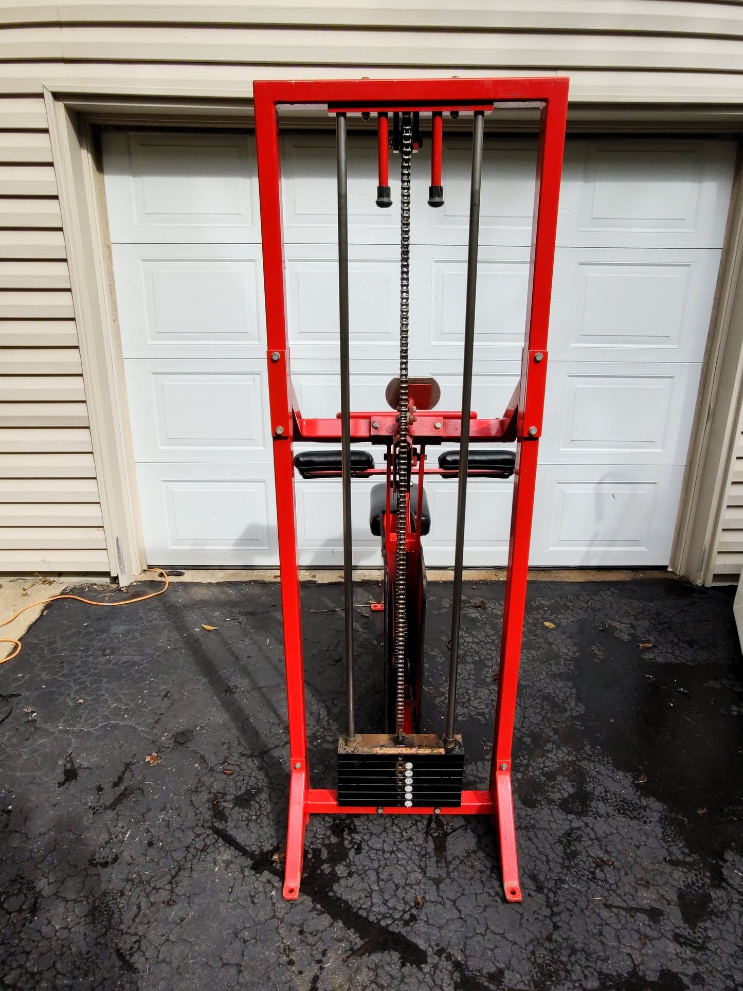 Nautilus 1st Gen Seated Shrug