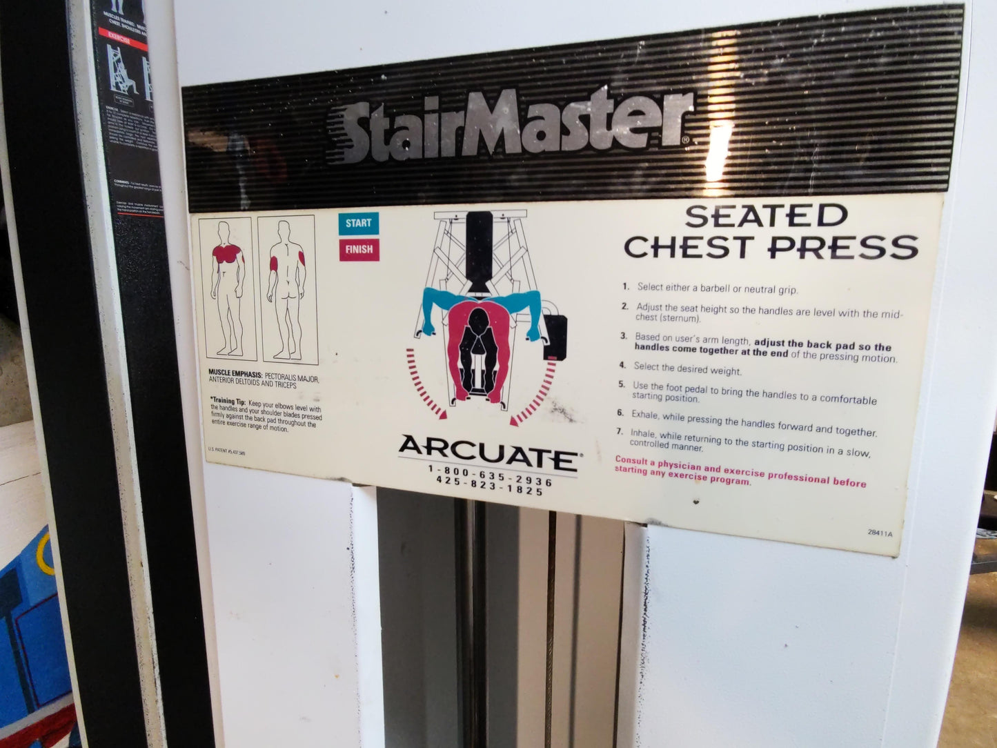 Converging Chest Press - Stairmaster
